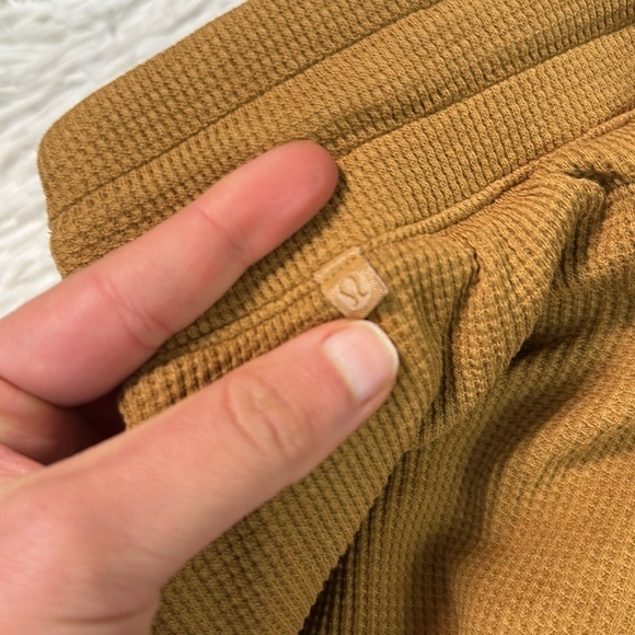 Lululemon Mellow In High-Rise Short 5" *Waffle Spiced Bronze - Picture 7 of 8